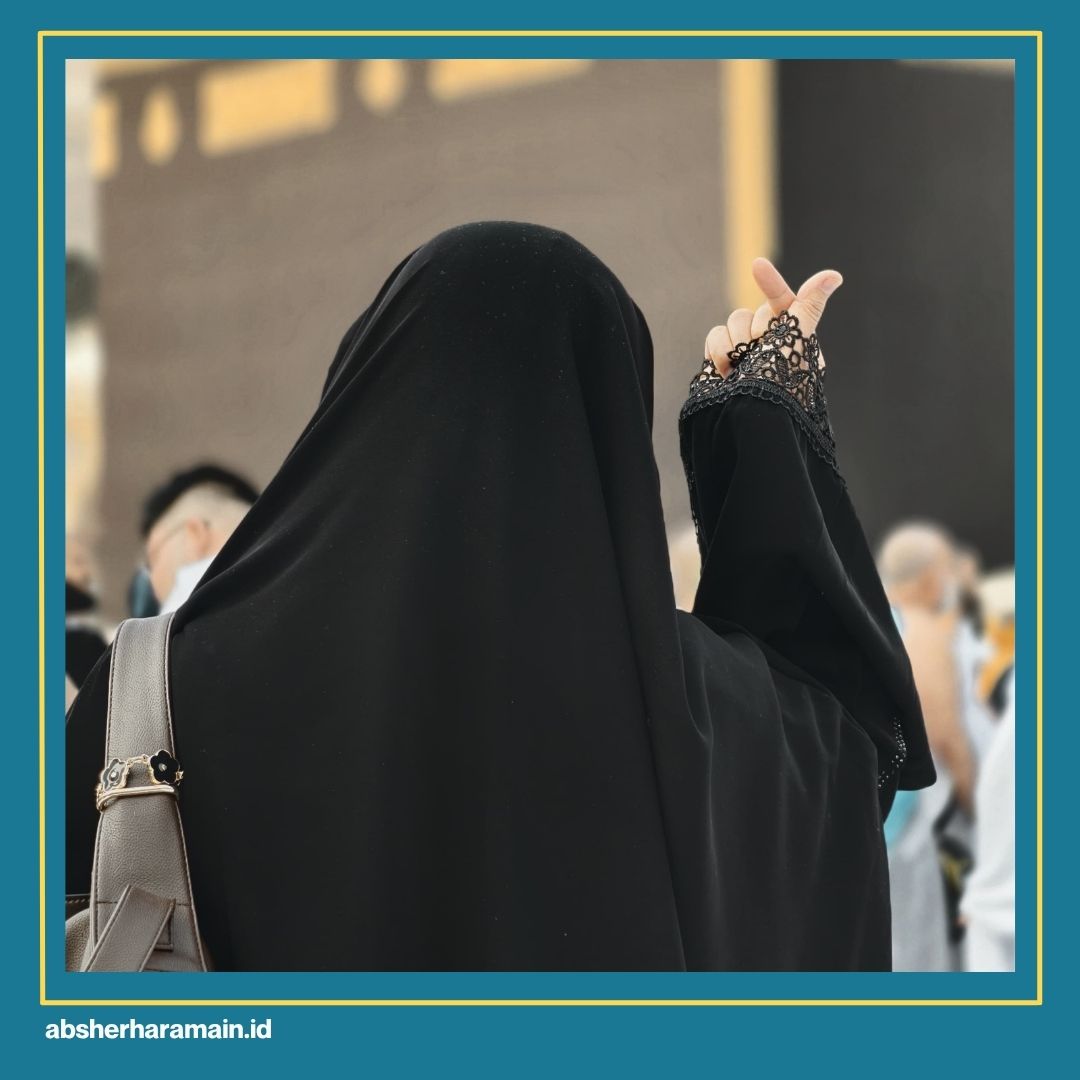 Pakaian Umroh Wanita Sesuai Sunnah